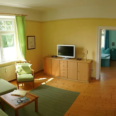 Appartement Romantik Schlossl Dr. Heiner Steindorf am Ossiacher See